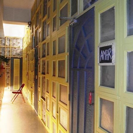 Salaam Namastey Backpackers Vandrerhjem Mumbai Eksteriør bilde